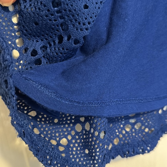 Banana Republic Cobalt blue lace peplum top  size 2P - Picture 6 of 7